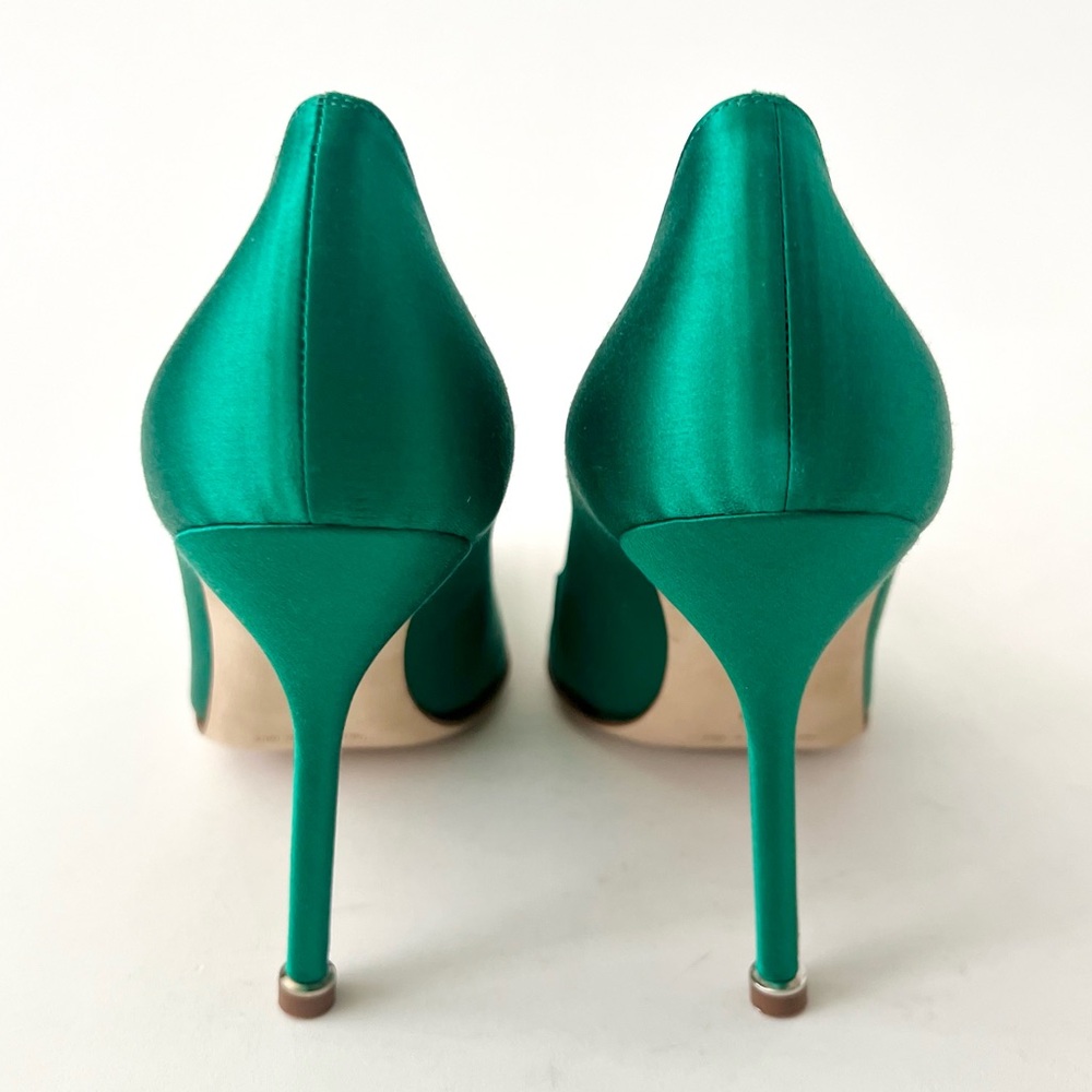 Manolo Blahnik Green Heels with Embellished Buckle - Picture 8 of 14